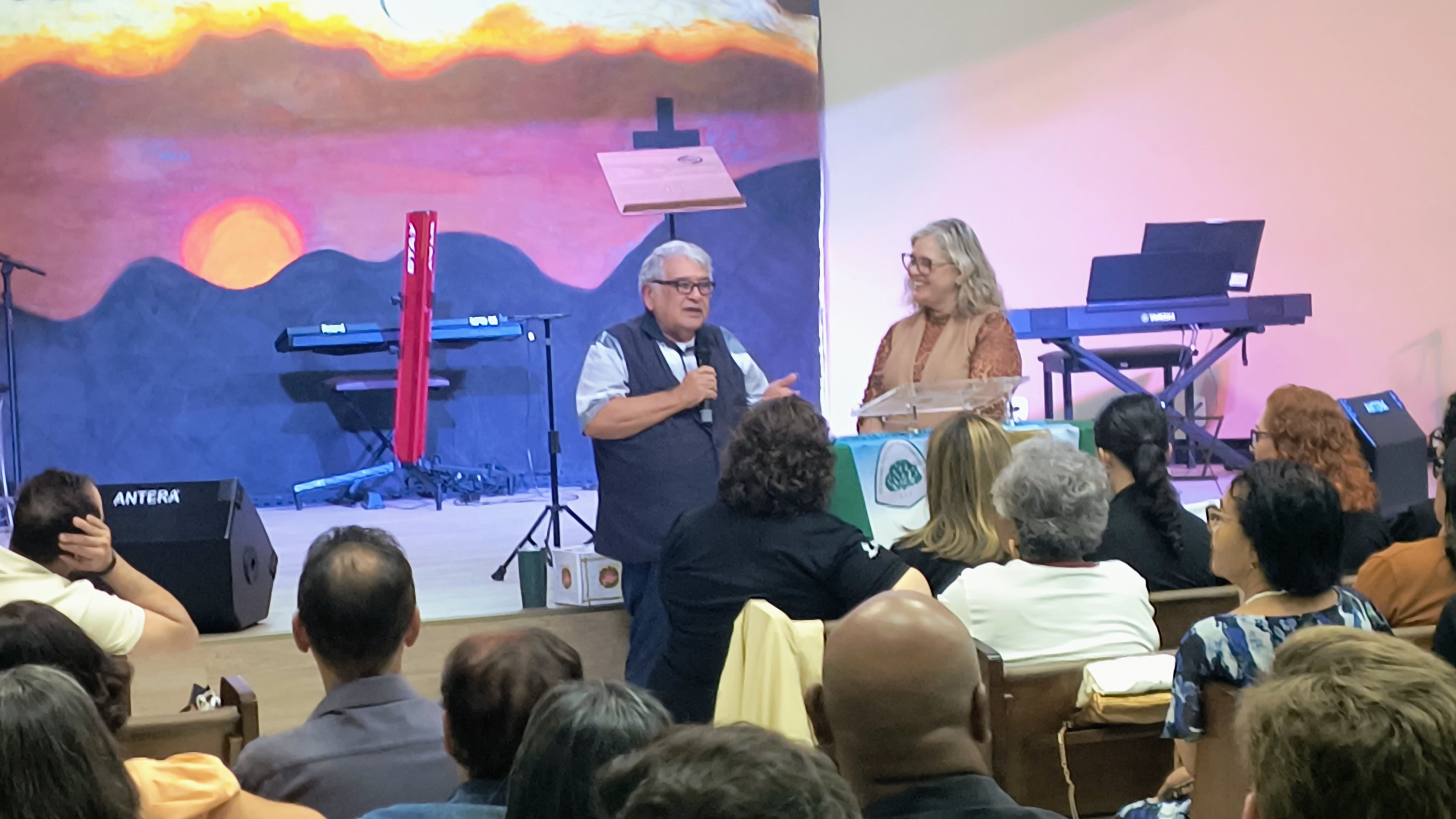 Rev. Pinho Borges nas comemorações dos 37 anos da Sinodal de SAFs do SCE.